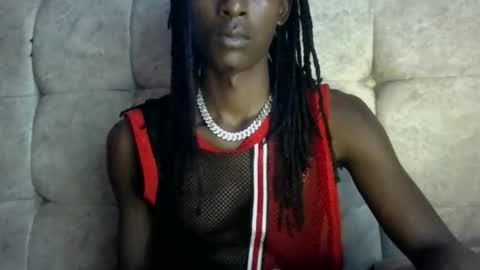 hotshadowx online show from April 11, 9:57 am