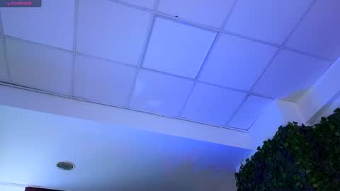 Anais online show from January 30, 12:37 pm