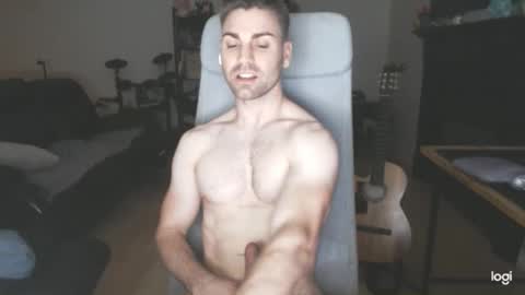hotstud4uu online show from May 6, 2:50 am