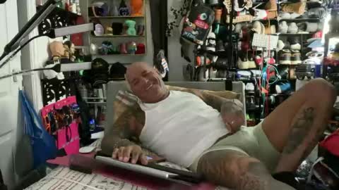 hotstuff775616 online show from June 22, 3:58 am