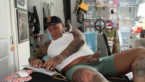 hotstuff775616 online show from October 31, 1:28 am