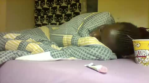 Amalia online show from December 3, 11:38 pm