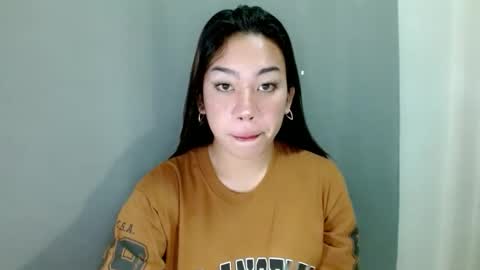 jelaigrande  online show from November 24, 11:03 pm