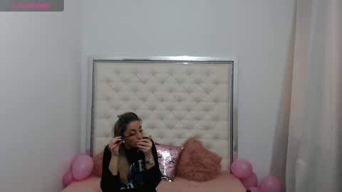 Eryka online show from March 8, 8:00 am