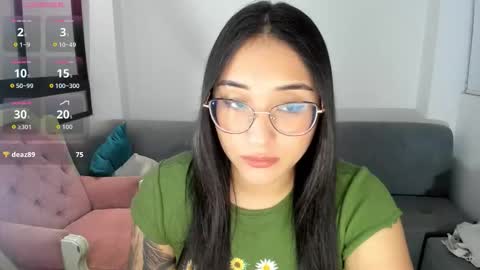 Snapshot of hottbee1 chatting on September 20, 7:17 pm AMY online show from September 20, 7:17 pm