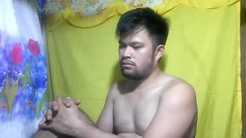 HottestPinoy32 online show from August 7, 6:22 am