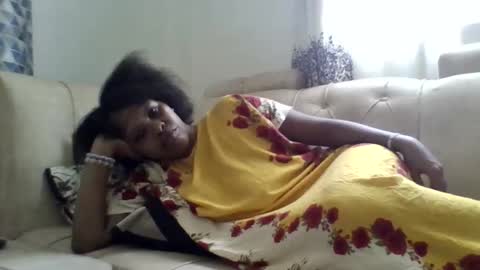 Snapshot of hottie_creamy chatting on September 12, 7:32 am hottiecreamys cam online show from September 12, 7:32 am