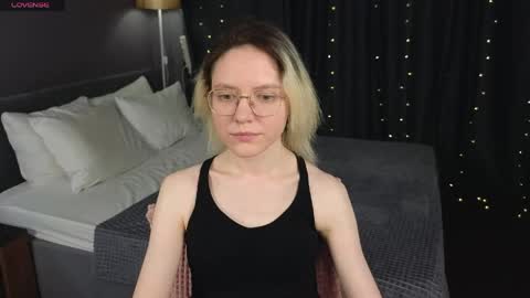 Kori online show from April 12, 7:45 am