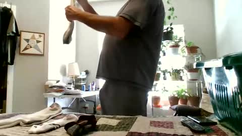 Hottop 1981 online show from February 8, 6:33 pm