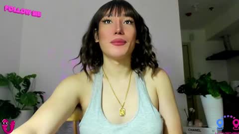 crishinahotty online show from February 23, 3:02 am