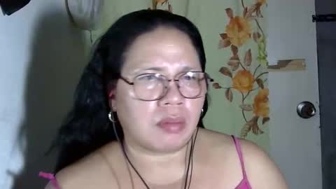 hottycrissy4u online show from April 27, 3:42 pm