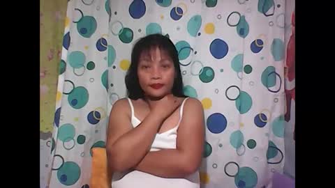 hottyelle1 online show from February 12, 4:54 pm