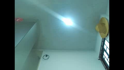 Mary online show from November 6, 9:29 pm