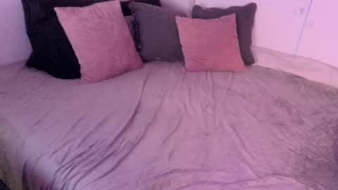 hotwife9 online show from January 25, 2:26 am