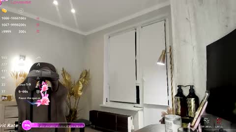 Susan online show from March 1, 2:49 am