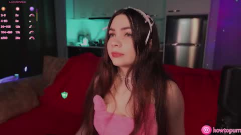 Mia online show from February 20, 4:42 pm