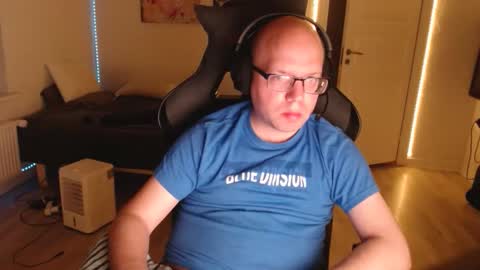 Snapshot of hoyboydkk chatting on September 25, 9:33 pm Christian online show from September 25, 9:33 pm