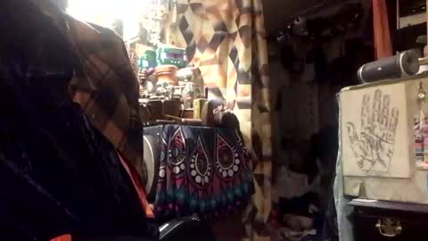 Snapshot of hubertcomberdale chatting on December 14, 3:39 am Hubert Cumberdale online show from December 14, 3:39 am