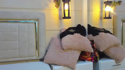 Snapshot of huddah_cam chatting on February 24, 11:21 am huddah online show from February 24, 11:21 am