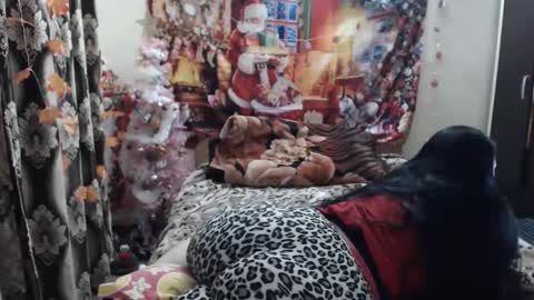 hugeassdevil online show from January 24, 10:08 pm