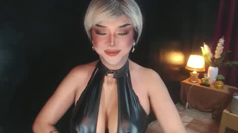 Christine online show from May 24, 1:50 pm