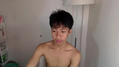 Snapshot of hugecockwayoy chatting on September 13, 4:15 am hugecockwayoy online show from September 13, 4:15 am