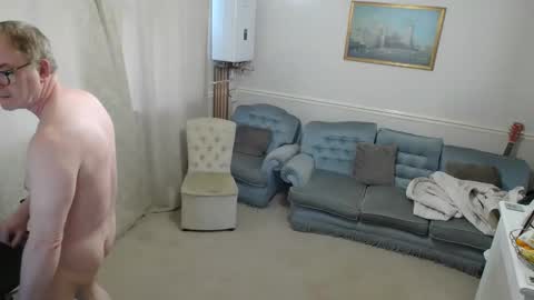 hugedick1965 online show from April 8, 6:00 pm