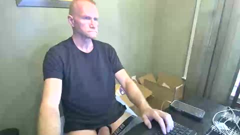 CAROLINA TIM online show from April 6, 5:47 pm