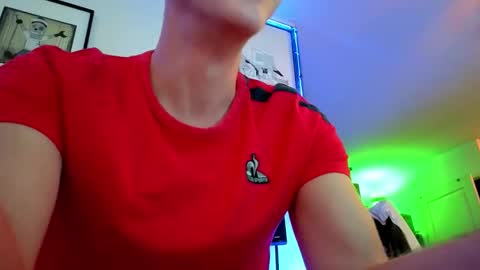 Hugo online show from November 10, 9:50 pm