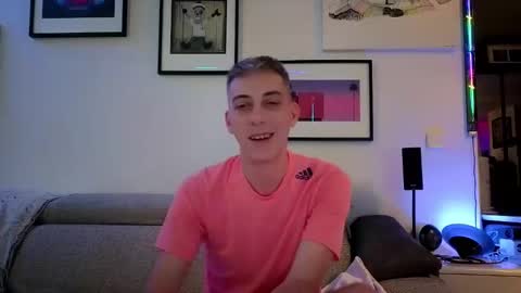 Snapshot of hugolandcam chatting on February 9, 8:24 pm Hugo online show from February 9, 8:24 pm