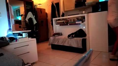 Hugo online show from October 22, 7:48 pm