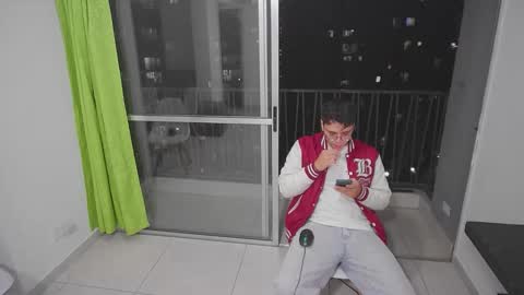 Snapshot of hun_damer chatting on September 27, 1:58 am hun_damer online show from September 27, 1:58 am