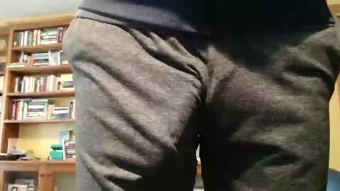 Big uncut cock dripping online show from March 1, 12:28 am