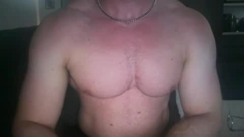 MuscleHungBrit online show from June 27, 3:07 pm