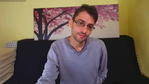 Snapshot of hungeddy chatting on October 12, 5:15 pm Eddy online show from October 12, 5:15 pm