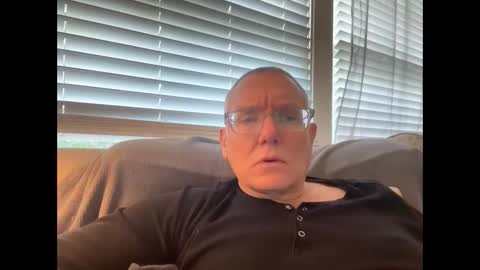 AARON online show from October 15, 3:46 pm