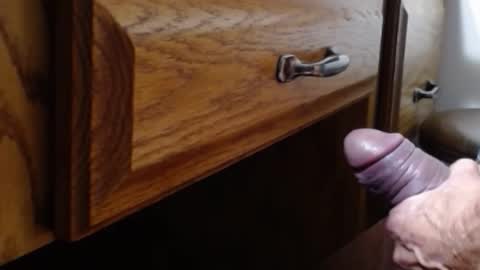 hungsofine online show from February 19, 4:39 pm