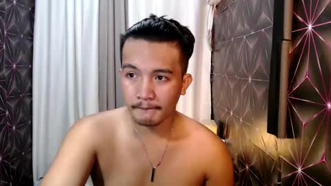 hunkylloyd online show from February 20, 10:05 am