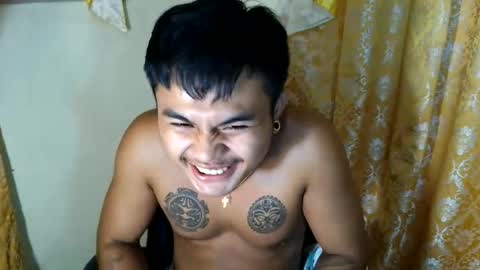 hunkyzeus online show from January 7, 6:24 pm