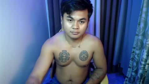 hunkyzeus online show from May 15, 5:42 pm