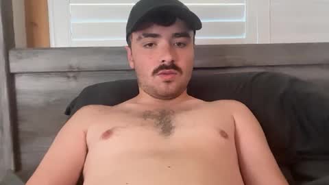 Snapshot of hunterbentleyy chatting on September 17, 9:29 pm Hunter online show from September 17, 9:29 pm