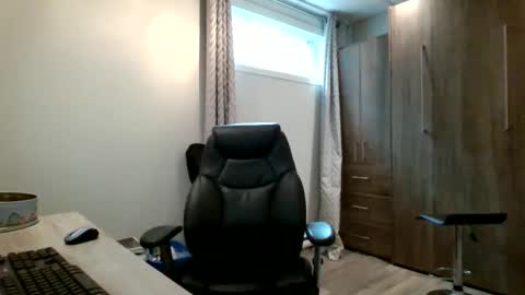 hurley7890 online show from October 3, 7:00 pm