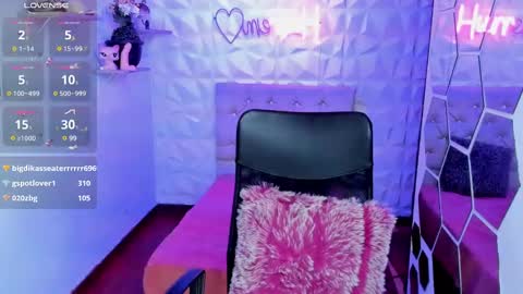 Snapshot of hurremcan_ chatting on March 3, 6:56 pm Hurrem online show from March 3, 6:56 pm