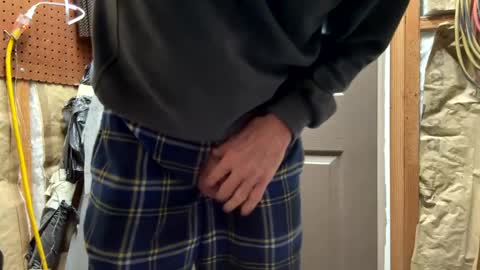 huskey300 online show from February 23, 3:18 pm