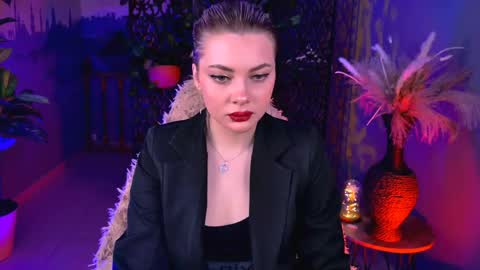 hyileyclark online show from May 23, 9:27 am