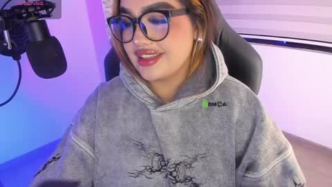 Ari online show from April 11, 2:16 am