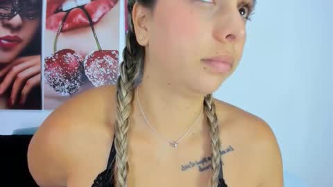 The Dolls online show from December 20, 8:05 pm