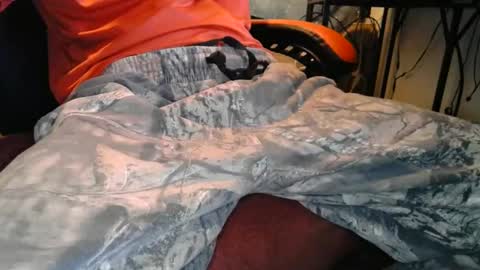 Snapshot of i_am_only_human chatting on February 2, 11:29 am lucifer online show from February 2, 11:29 am