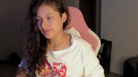 On instagram Imm  NikkiHelp me reach 100 likes online show from March 1, 10:34 am