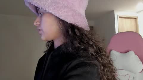 On instagram Imm  NikkiHelp me reach 100 likes online show from March 3, 12:37 am